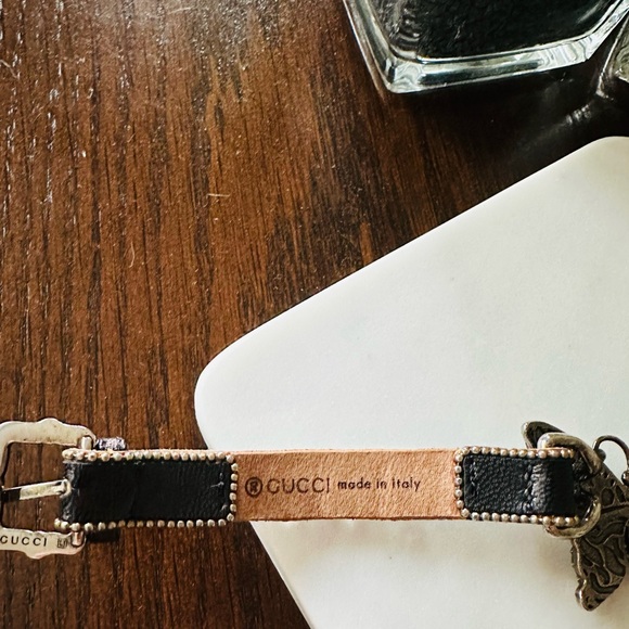 Gucci Leather & Crystal Butterfly Bracelet with Buckle Closure - Picture 8 of 11